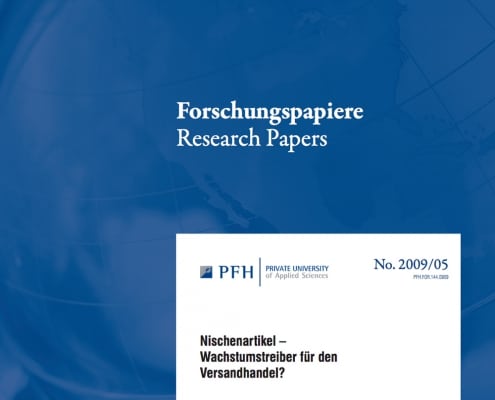 Titel: Nischenartikel – Wachstumstreiber für den Versandhandel? Autoren: Hans-Christian Riekhof, Tobias Schäfers, Sebastian Teuber Abstract Das unter dem Begriff Long Tail verstandene Konzept findet aktuell eine breite Aufmerksamkeit. Vielfach wird bei Herstellern und im Handel ein Wandel von Massenprodukten hin zu einer Vielzahl von Nischenartikeln vorausgesagt. Ob diese Entwicklung tatsächlich in der vorhergesagten Art und Weise eintrifft und wie Anbieter – insbesondere der Handel – das Konzept beurteilen, ist jedoch bisher weitgehend außer acht gelassen worden. Im vorliegenden Artikel wird daher untersucht, wie deutsche Versandhandelsunternehmen zum Konzept und den Vorhersagen des Long Tail stehen. Die Studie ermöglicht zum einen Erkenntnisse darüber, welche Rolle Nischenartikel aktuell für den deutschen Versandhandel spielen und zeigt zum anderen, wie die zukünftige Relevanz des Long-Tail-Konzepts von diesen Unternehmen eingeschätzt wird. So ist zum einen erkennbar, dass Nischenartikel aktuell noch eine untergeordnete Umsatzbedeutung zukommt, hier jedoch mit einer wachsenden Rolle gerechnet wird. Weiterhin zeigt sich, dass zwar viele Versandhandelsunternehmen die Po- tenziale von Nischenartikeln – wie etwa ein größeres Preispotenzial – bestätigen, allerdings nur ein geringer Teil der Unternehmen diese umfassend adressiert.