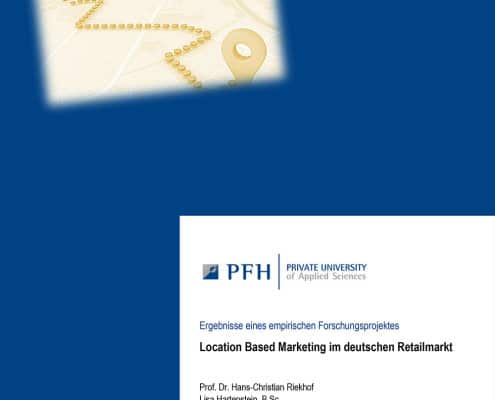 Titel: Ergebnisse eines empirischen Forschungsprojektes: Location Based Marketing im deutschen Retailmarkt Autoren: Hans-Christian Riekhof, Lisa Hartenstein Die vorliegende Studie der PFH Private Hochschule Göttingen soll den aktuellen Entwicklungsstand von Location Based Marketing (LBM) im deutschen Retailmarkt abbilden. Dabei steht die Überlegung im Mittelpunkt, dass Marketingbudgets sich nicht nur weg von den klassischen hin zu den Online Medien verschieben, sondern dass der Kunde zunehmend vor Ort auf seinem Smartphone erreicht werden kann – weil er das Smartphone im Rahmen des Einkaufs letztlich auch aktiv nutzt. Im Fokus der Untersuchung stehen die Erwartungen und Anforderungen des Handels an diese zukunftsweisende Form des Kundendialogs, ferner sollen die vorliegenden Erfahrungen des Handels dokumentiert werden. Damit soll auch ein Beitrag dazu geleistet werden, die Suche nach den bestmöglichen Konzepten voranzutreiben.