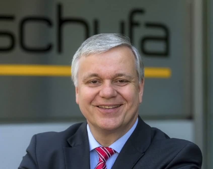 Dr. Michael Freytag, Vorsitzender des Vorstandes der Schufa Holding AG, über Zuverlässigkeit bei Prognosen, Umgang mit Kundendaten und wie sich die Schufa gegen neue Wettbewerber wappnet. Ein Interview.
