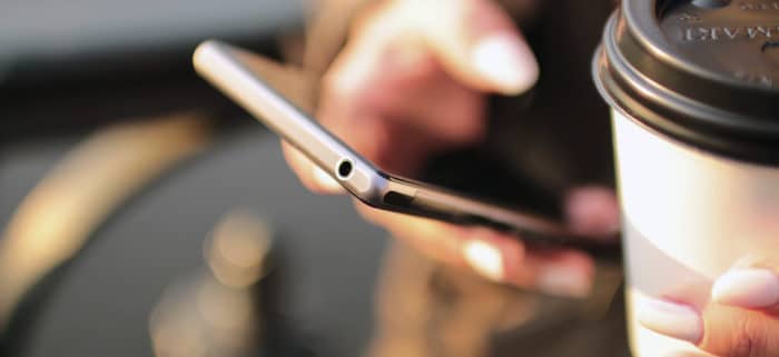 Yuqian Xu, Professor of Business Administration at the University of Illinois, conducted a study on "The Impact of Mobile Payment Channel on Consumer Consumption: Evidence from Alipay" in China with Anindya Ghose and Binqing Xiao. The results are interesting in several respects.