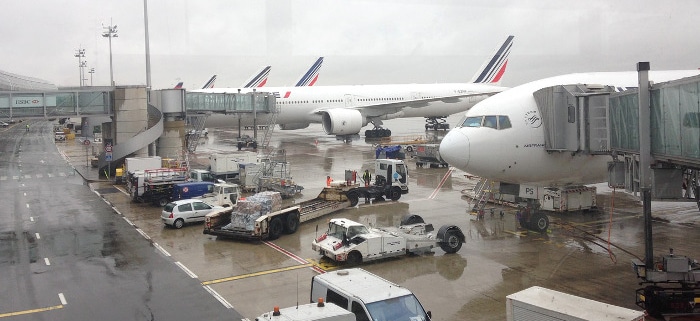 Airbus sees intellectual property in customer data that deserves recognition. Therefore, the aircraft manufacturer wants to charge maintenance companies for access to data usage fees in the future. That data is valuable has now also become known in the B2B business, says Hans-Christian Riekhof.