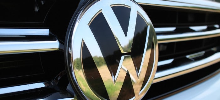 "Volkswagen: a car manufacturer in digital transformation" is the topic of a lecture at the PFH Private University of Göttingen on Monday, October 22, 2018. Prof. Dr. Hans Christian Riekhof has invited Maximilan Mardorf, PFH alumnus and Roll-out Manager Volkswagen.