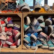 We are used to comparing the price per kilo for fruits and vegetables. Buying other goods by weight is rather unusual. An example is provided by Pick & Weight in Berlin, where clothes are priced per kilo.