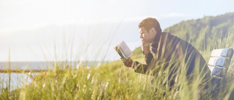 Some of the world's most successful people have something in common: It's not a high IQ or an incredible lucky streak. It's their sense of reading. Books were their most profitable investment.