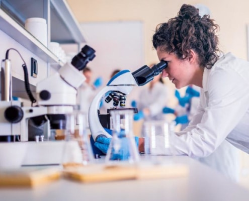 Nur sehr wenige Unternehmen verfügen über ein eigenes Budget für das Pricing Research. Ein überraschender Umstand, denn hier werden Zahlungsbereitschaft und Preissensitivität des Kunden untersucht. Was gilt es zu beachten, welche Fehler sind zu vermeiden?